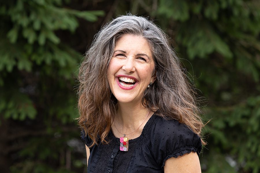 Yvonne Marchese – Hosts the Late Bloomer Living Podcast, and Age Agitators Club for Women, Author, Speaker, Photographer